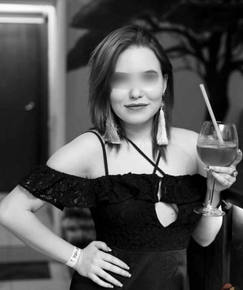 Со мной вы погрузитесь в море наслаждения и удовольствия. Мои услуги включают классический секс, оральные ласки, массаж и многое другое. Я опытная и знаю, как доставить максимальное удовольствие моим клиентам. У меня есть отличные отзывы, подтверждающие мою профессиональность. На моих фото я безумно сексуальная, и вы точно не будете разочарованы. Добро пожаловать в мир наслаждения и страсти со мной - вашей незабываемой проститутке из Москвы. 💋 Евгения